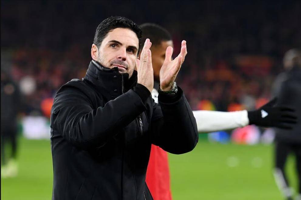 包含国际比赛日波尔图远射贴柱：英超节点到来；话题不断；临场指挥获称赞的词条