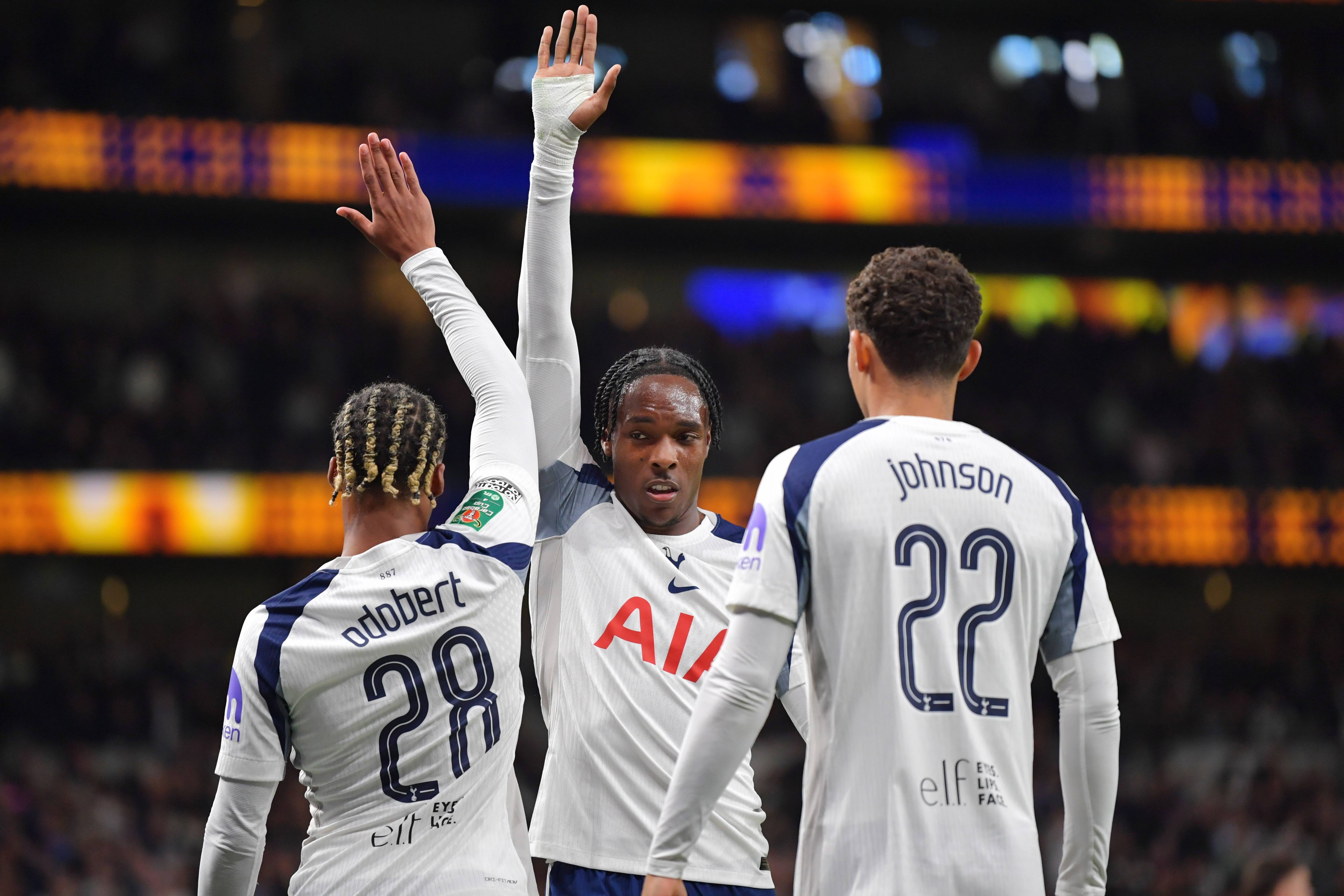 江南体育- 德罗巴在利物浦比赛中逆转,突破纪录引发热议的原因 